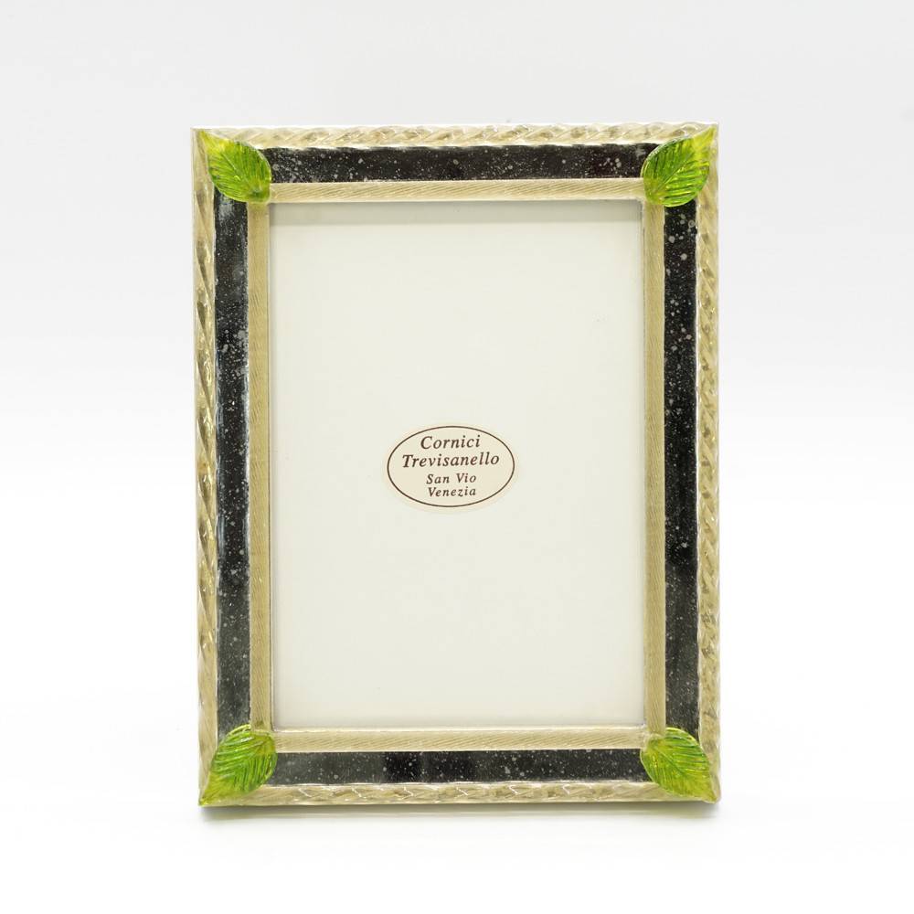 Frame with small leaves