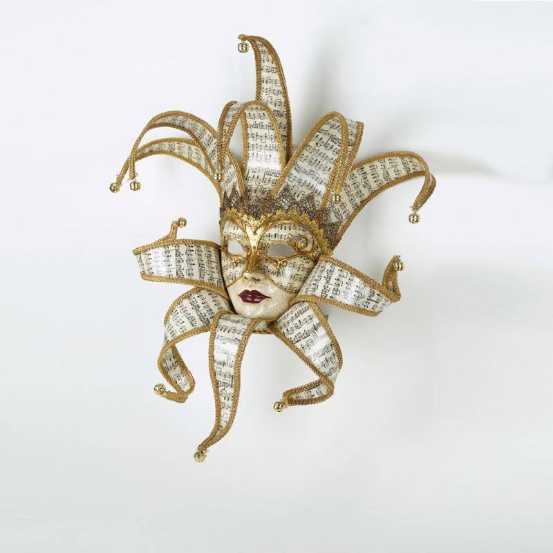 Jolly con collar de papel música Jolly con collar de papel música