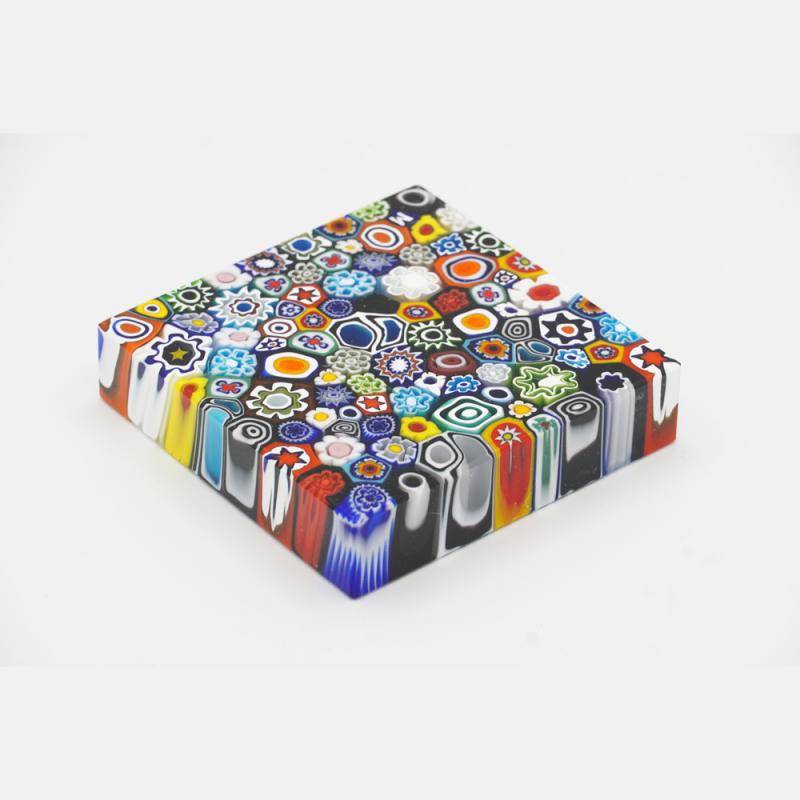 Paperweight en verre murrine "Floral"... Paperweight en verre murrine "Floral"...