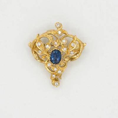 Petite broche/pendentif...