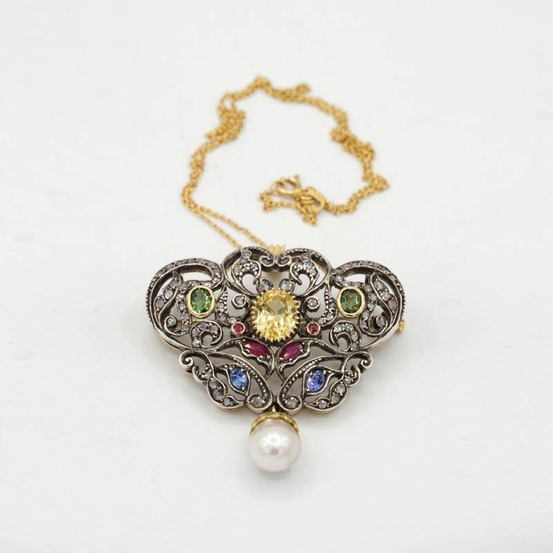 Classic brooch Classic brooch