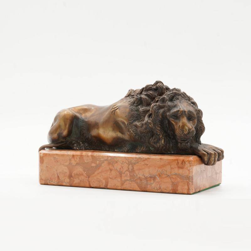 Sleeping Canova Lion
