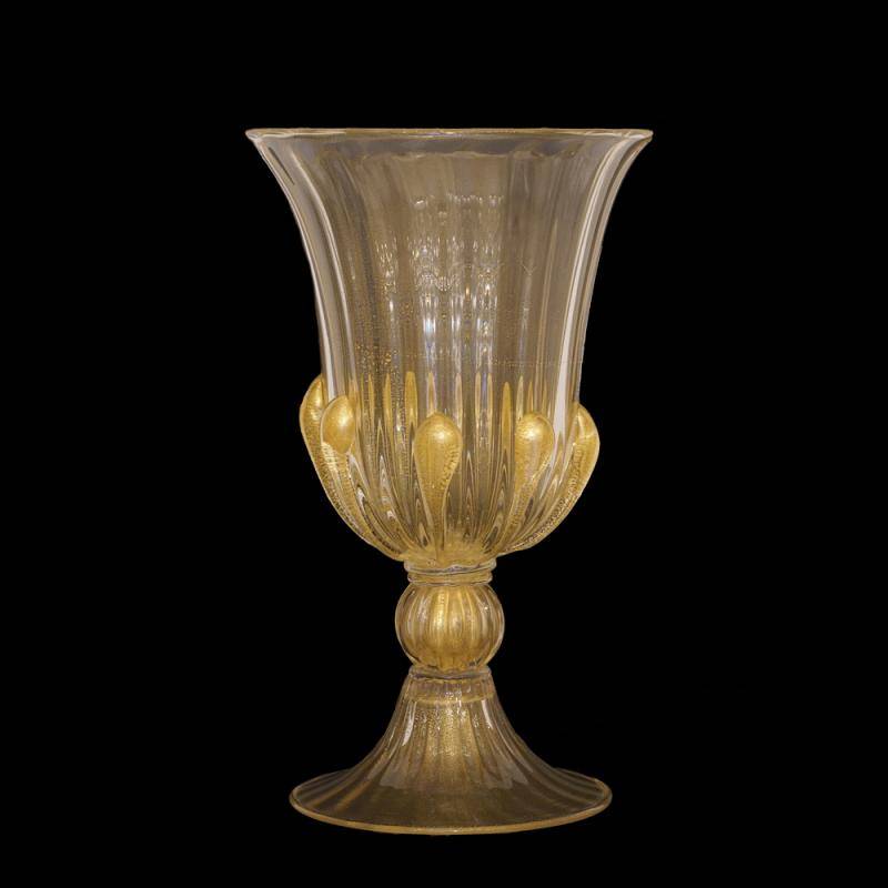Drop gold vase