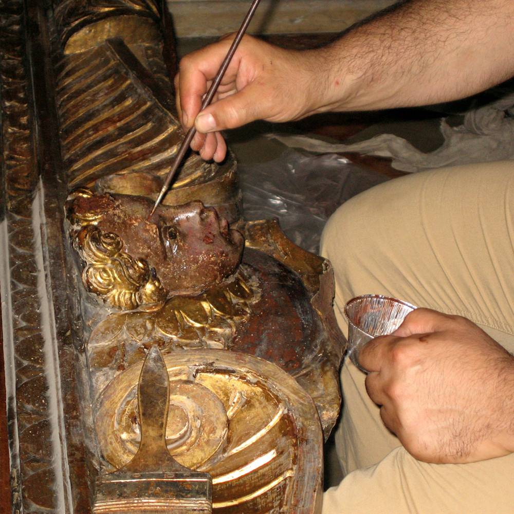 restauro di legno, marmo e...