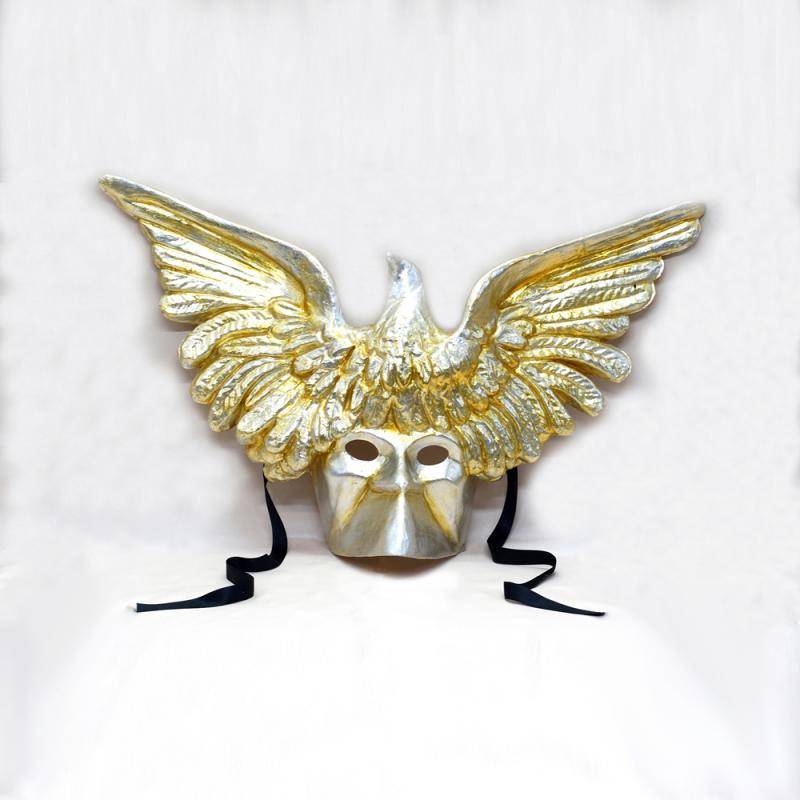 Bauta ailée Bauta ailée