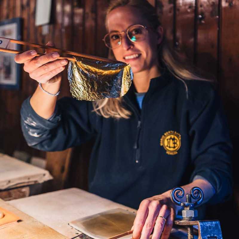 Entre innovación y tradición: los... Entre innovación y tradición: los...