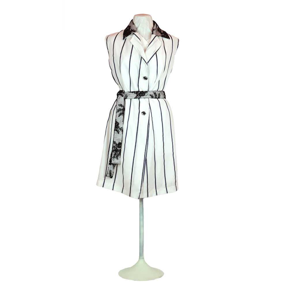 "Talia" dress with lace...