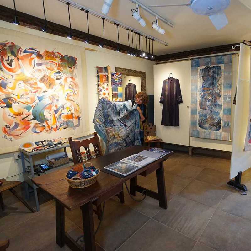 Tour guida per venezia tra gli artigiani storici - Venice guide tour hidden venice - Hélène Kuhn Ferruzzir - Design tessile Tour guida per venezia tra gli artigiani storici - Venice guide tour hidden venice - Hélène Kuhn Ferruzzir - Design tessile