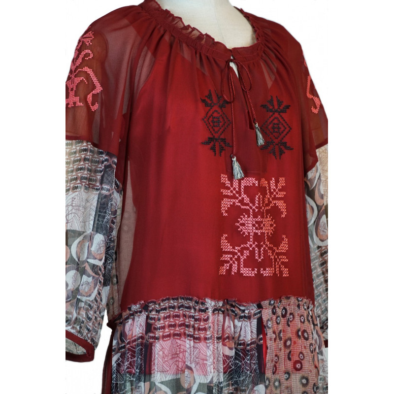 Ethnic-inspired "etnochic" shirt Ethnic-inspired "etnochic" shirt