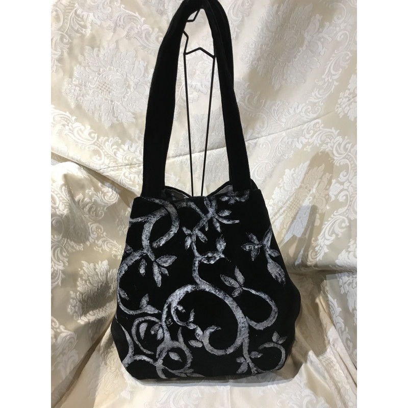 Teodora bag in black velvet... Teodora bag in black velvet...