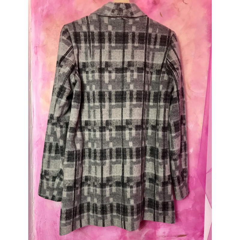 "Delicata" jacket with jewelled... "Delicata" jacket with jewelled...