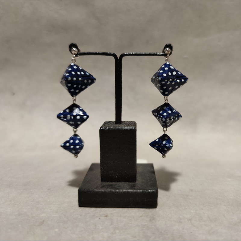 Ori Iconic polka dot earrings...