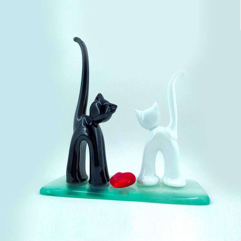 Escultura gatos estilizados