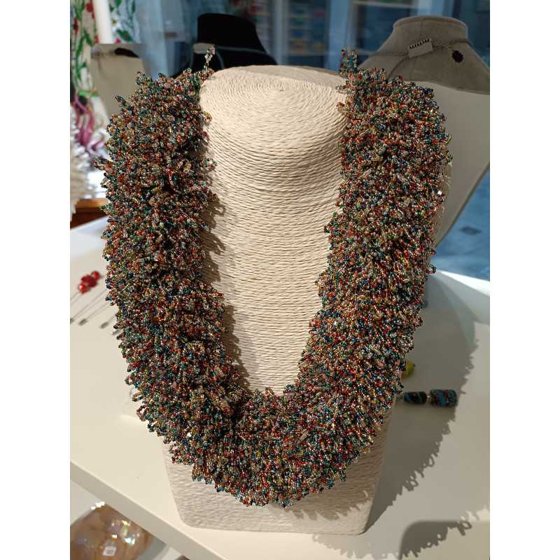 Collana 'Redentore' con microperline... Collana 'Redentore' con microperline...