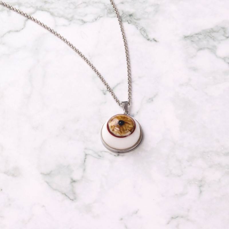 Pendant necklace "Eye"