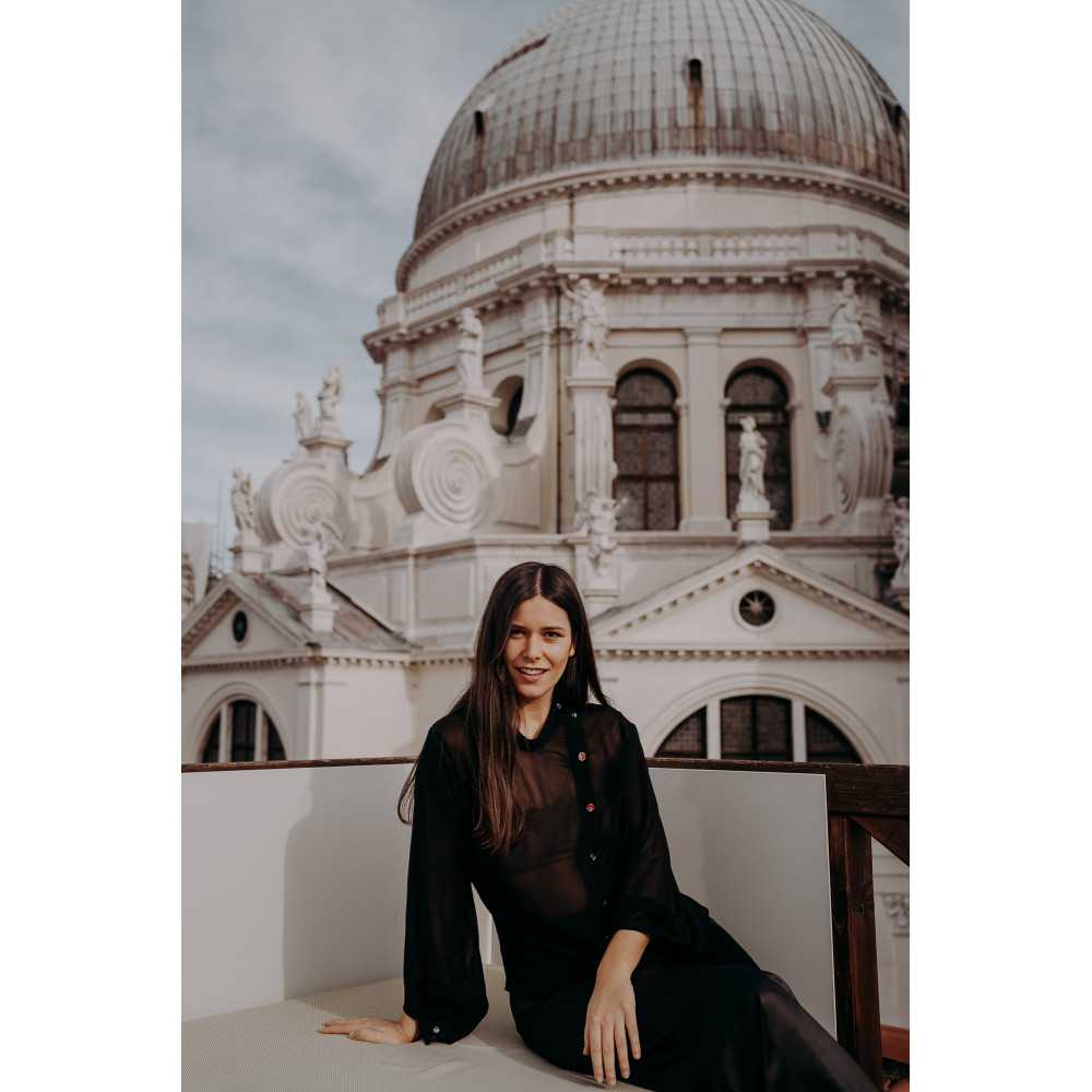 Blusa Clematide nera con il...